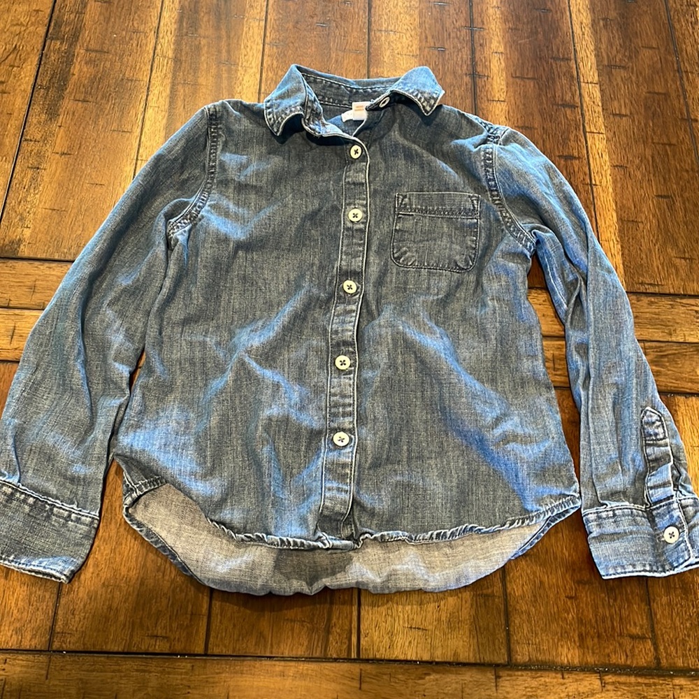 3/$15🔴 Cat & jack button up collared shirt 6/6X